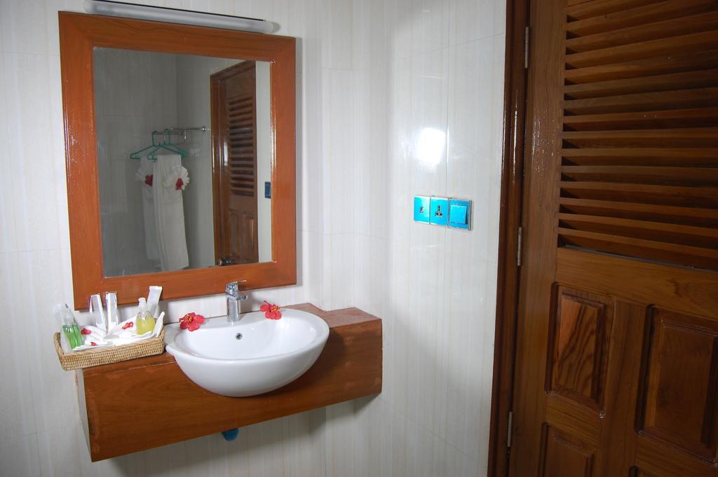 Su Tine San Royal Palace Hotel Bagan Quarto foto